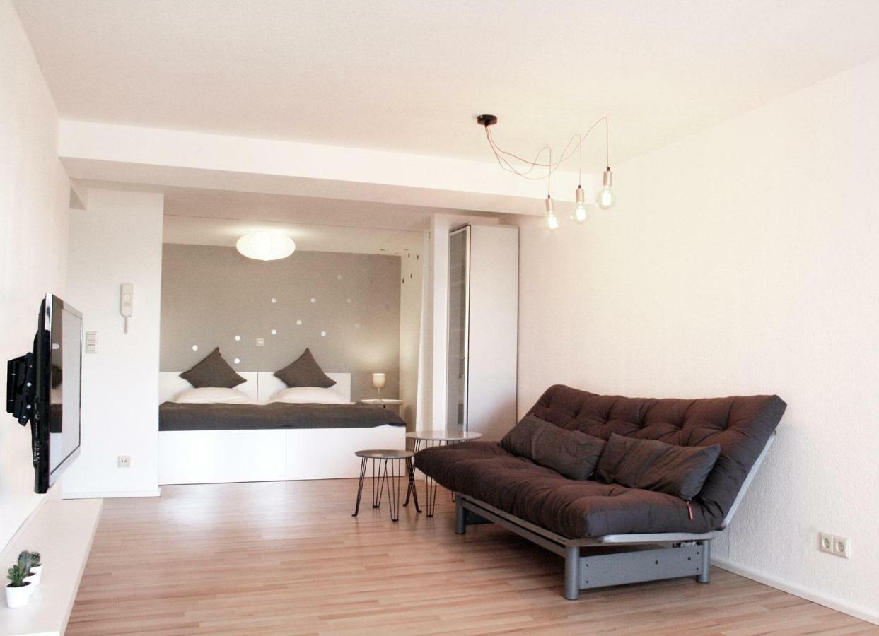 Engen Apartment Buitenkant foto
